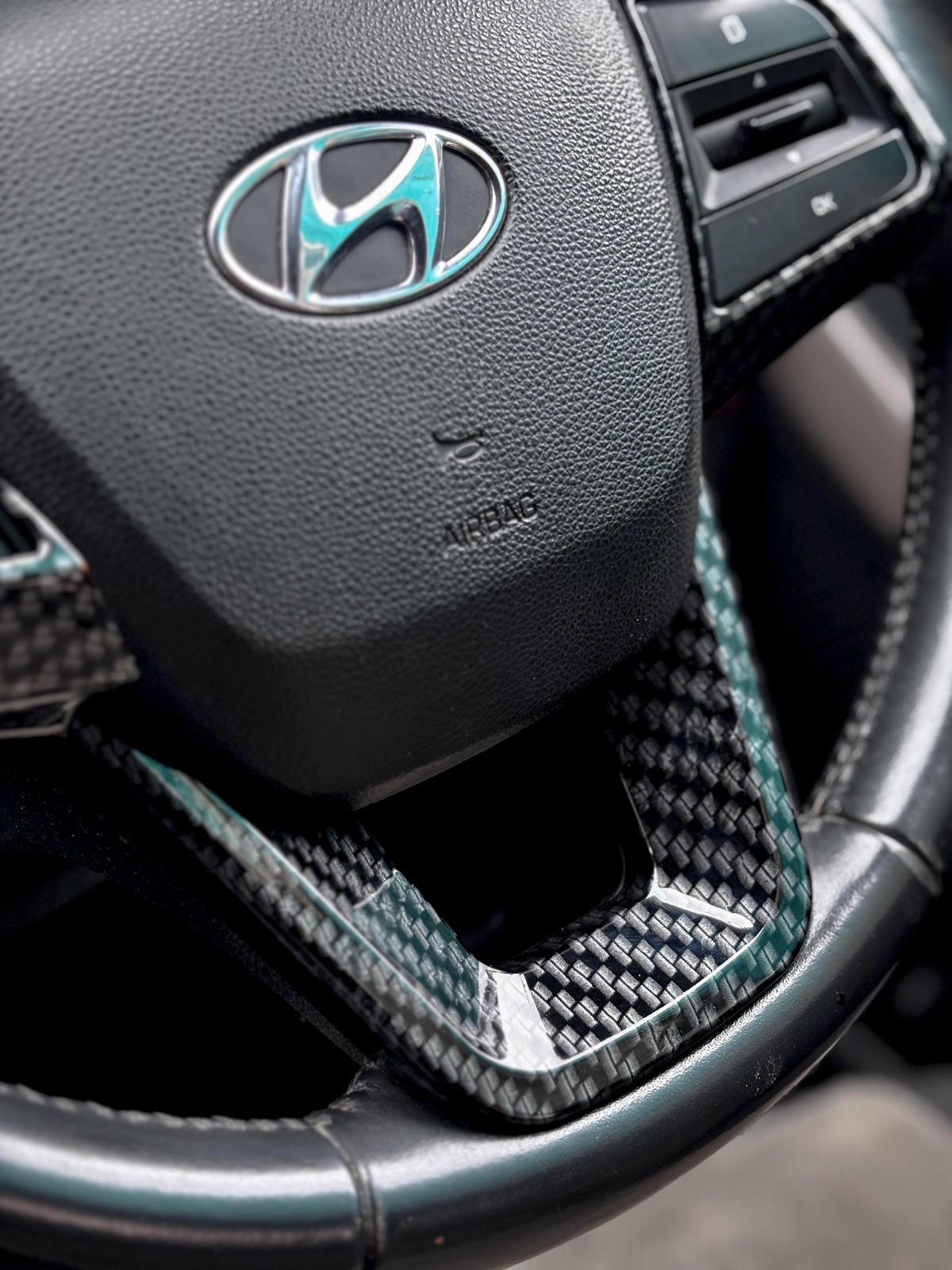 CRETA STEERING ORNAMENT