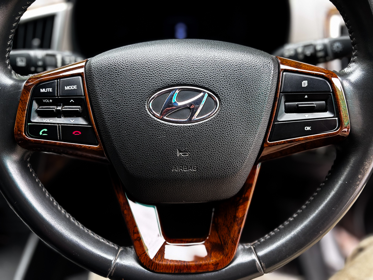 CRETA STEERING ORNAMENT
